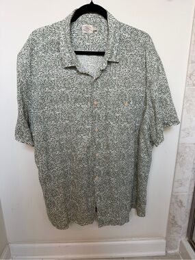 Faherty Green and White Leaf Print Short-Sleeve Button-Up Shirt